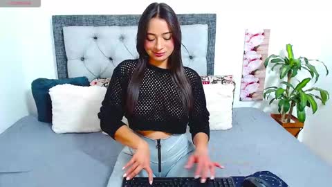 Follow Instagram katikloving online show from September 2025 12:12:01 AM