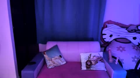 Snapshot of katiuska_doll_squirt chatting on June 2026 12:07:02 PM katiuska_doll_squirt online show from June 2026 12:07:02 PM