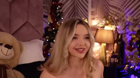 KatJolie online show from December 2025 07:53:02 PM