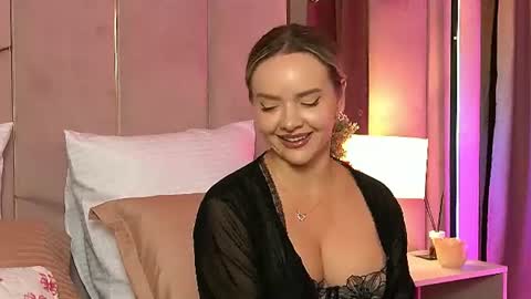 Snapshot of katjolie chatting on July 2026 06:50:02 PM KatJolie online show from July 2026 06:50:02 PM