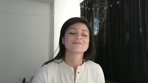 Snapshot of katlopez19 chatting on March 2025 05:49:01 PM katalina online show from March 2025 05:49:01 PM