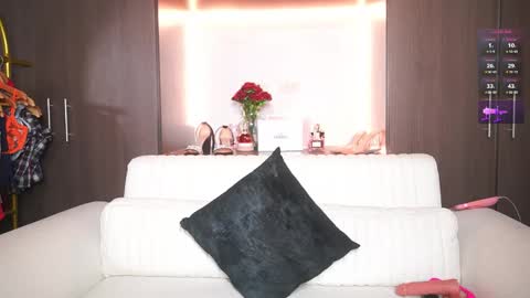 K A T L Y N  online show from January 2026 05:39:01 PM