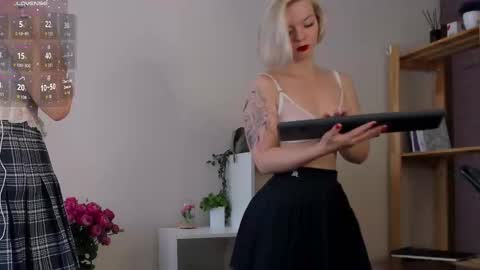 Snapshot of katrina_carter chatting on September 2025 03:29:01 AM katrina_carter online show from September 2025 03:29:01 AM