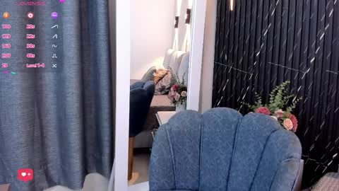 Keyla online show from October 2025 07:37:01 PM