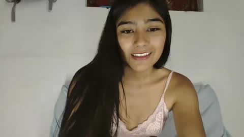 Snapshot of katrushca24 chatting on January 2025 03:39:02 PM kat online show from January 2025 03:39:02 PM