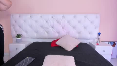 Katte online show from November 2025 01:22:01 PM