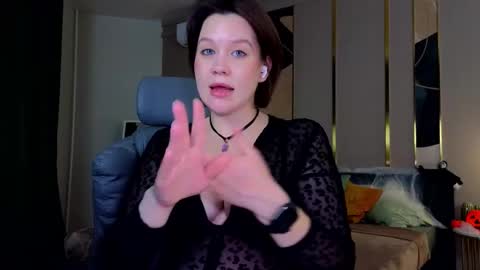 Goddess Katy            VACATION  online show from October 2025 01:11:01 AM