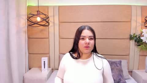 KattyaRogers online show from October 2025 12:00:02 PM