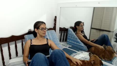 Snapshot of kattydirty144 chatting on December 2024 09:09:01 PM angel online show from December 2024 09:09:01 PM