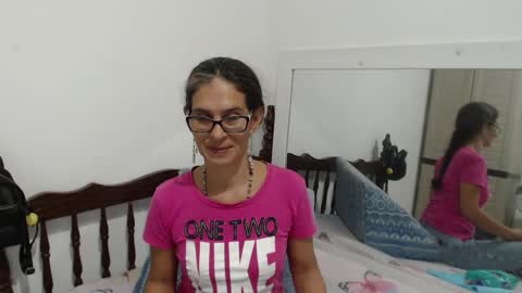 Snapshot of kattydirty144 chatting on December 2024 09:08:02 PM angel online show from December 2024 09:08:02 PM
