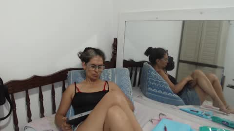 Snapshot of kattydirty144 chatting on January 2025 09:03:01 PM angel online show from January 2025 09:03:01 PM