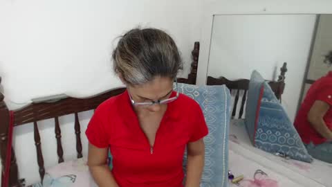 Snapshot of kattydirty144 chatting on January 2025 09:34:01 PM angel online show from January 2025 09:34:01 PM