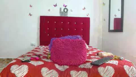 kattysharlotte online show from January 2026 02:30:02 PM