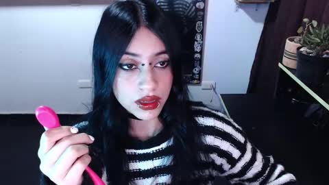 Snapshot of kattze chatting on February 2025 03:25:02 AM      online show from February 2025 03:25:02 AM