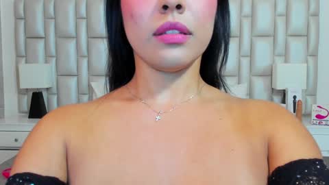 Snapshot of katy_and_paola chatting on December 2024 07:40:02 PM katy blonde girl and paola big boobs online show from December 2024 07:40:02 PM