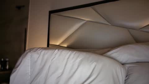 Emily online show from February 2026 09:53:01 PM