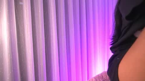 Katy online show from December 2025 11:52:01 AM