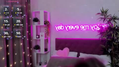 Kate online show from April 2026 06:24:01 AM