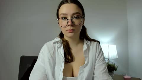 Snapshot of katygentle chatting on December 2025 07:38:02 AM Katy online show from December 2025 07:38:02 AM