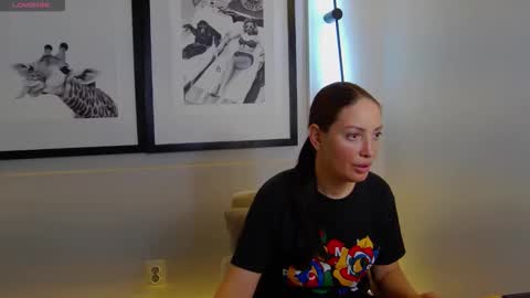 Snapshot of katylinee chatting on June 2026 09:54:01 AM Katyline online show from June 2026 09:54:01 AM