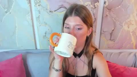 Snapshot of katymeaw chatting on July 2026 03:23:01 AM katymeaw online show from July 2026 03:23:01 AM