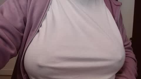 Katy online show from November 2025 03:04:01 AM