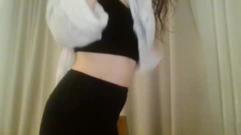 kawaii snowflake online show from October 2025 10:41:01 PM