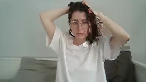 kawaii snowflake online show from October 2025 01:01:01 PM