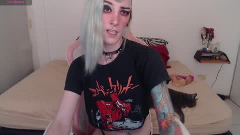 luna   online show from January 2025 02:18:01 AM