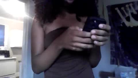 Snapshot of kaylag_rain chatting on October 2025 12:50:02 PM kaylag_rain online show from October 2025 12:50:02 PM