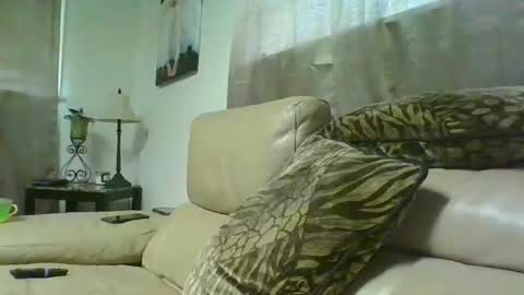 kaylee kakes online show from September 2025 06:20:01 PM