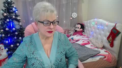 Snapshot of kaylesmoll chatting on December 2024 07:52:02 PM kaylesmoll online show from December 2024 07:52:02 PM