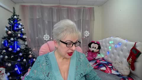 Snapshot of kaylesmoll chatting on January 2025 07:45:01 PM kaylesmoll online show from January 2025 07:45:01 PM