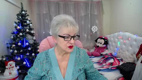 Snapshot of kaylesmoll chatting on January 2025 07:27:02 PM kaylesmoll online show from January 2025 07:27:02 PM