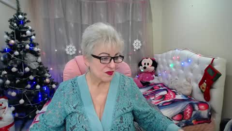 Snapshot of kaylesmoll chatting on January 2025 07:23:01 PM kaylesmoll online show from January 2025 07:23:01 PM