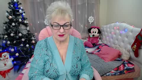 Snapshot of kaylesmoll chatting on January 2025 05:41:02 AM kaylesmoll online show from January 2025 05:41:02 AM