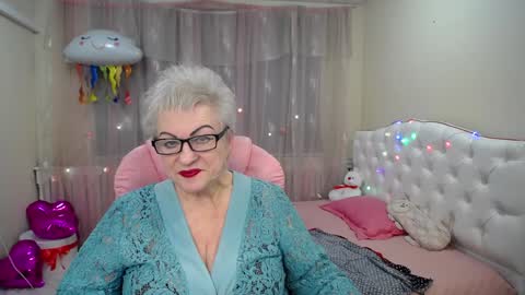 Snapshot of kaylesmoll chatting on January 2025 09:47:02 PM kaylesmoll online show from January 2025 09:47:02 PM