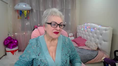 Snapshot of kaylesmoll chatting on January 2025 11:25:01 PM kaylesmoll online show from January 2025 11:25:01 PM