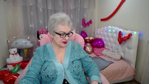 Snapshot of kaylesmoll chatting on February 2025 10:23:02 PM kaylesmoll online show from February 2025 10:23:02 PM