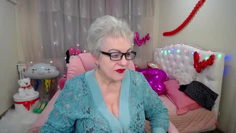 Snapshot of kaylesmoll chatting on February 2025 07:25:01 PM kaylesmoll online show from February 2025 07:25:01 PM