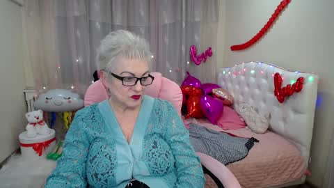 Snapshot of kaylesmoll chatting on February 2025 05:07:02 AM kaylesmoll online show from February 2025 05:07:02 AM