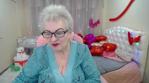 Snapshot of kaylesmoll chatting on February 2025 04:57:02 AM kaylesmoll online show from February 2025 04:57:02 AM