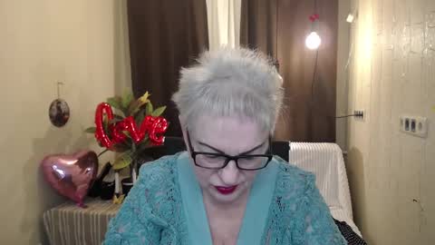 Snapshot of kaylesmoll chatting on February 2025 11:47:02 PM kaylesmoll online show from February 2025 11:47:02 PM