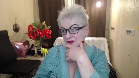 Snapshot of kaylesmoll chatting on February 2025 02:53:01 AM kaylesmoll online show from February 2025 02:53:01 AM