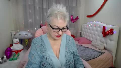 Snapshot of kaylesmoll chatting on February 2025 11:36:01 PM kaylesmoll online show from February 2025 11:36:01 PM