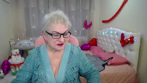 Snapshot of kaylesmoll chatting on February 2025 05:42:02 AM kaylesmoll online show from February 2025 05:42:02 AM