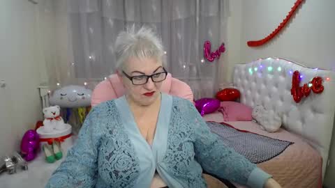 Snapshot of kaylesmoll chatting on March 2025 01:26:01 AM kaylesmoll online show from March 2025 01:26:01 AM