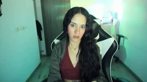 kaylie online show from October 2025 03:50:02 AM