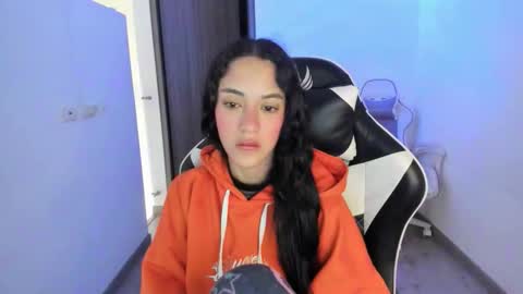 kaylie online show from December 2025 11:04:02 AM