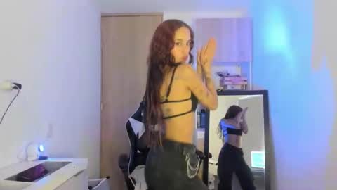 kaylie online show from April 2026 10:56:02 PM